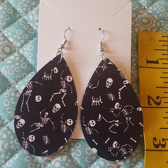 Faux Leather Halloween Skeleton Earrings - Picture 3 of 3